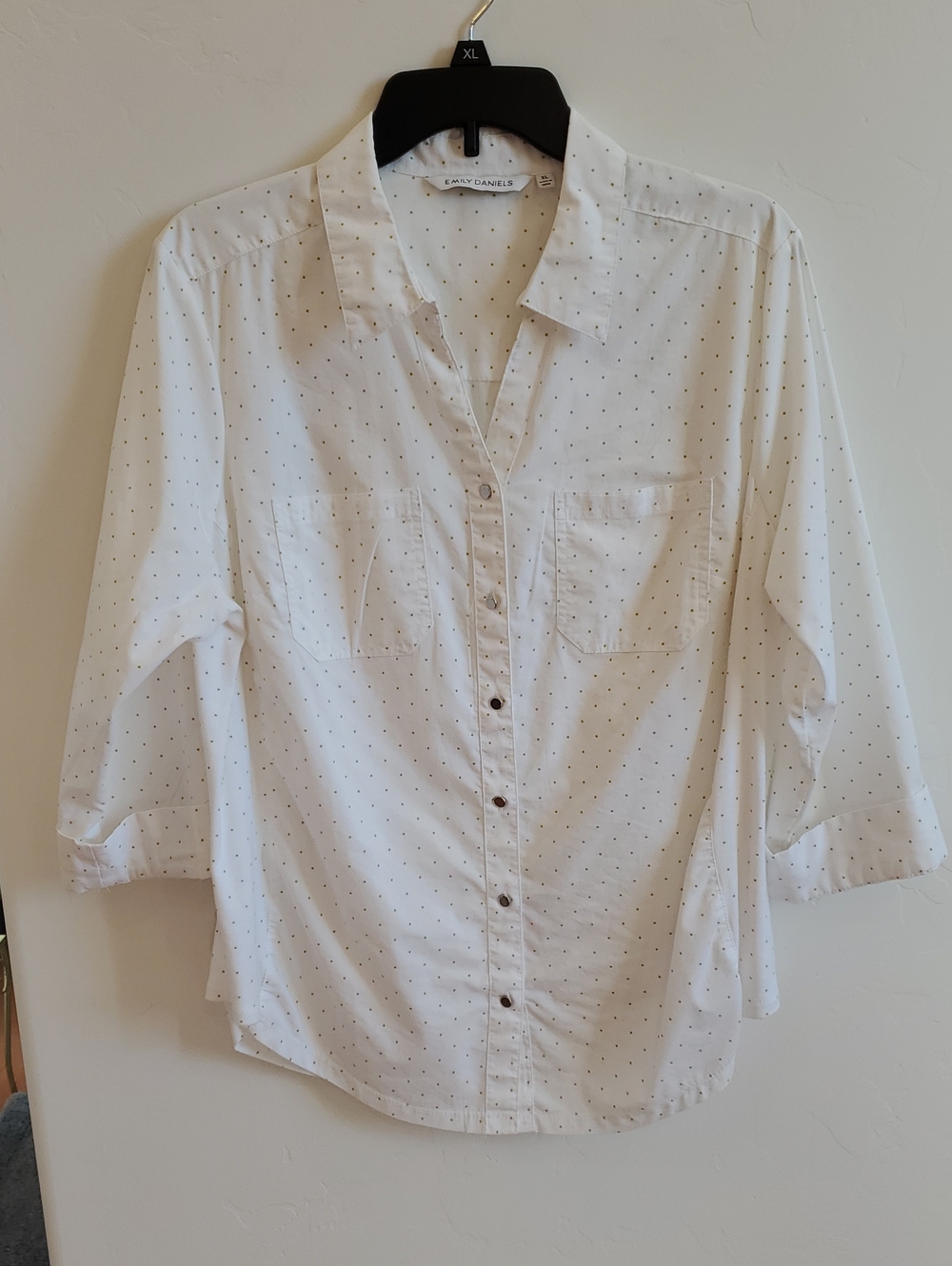 White Button-Down Shirt 3/4 Sleeves XL